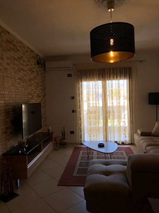 Sunset Apartments Lungomare Vlore Ngoại thất bức ảnh