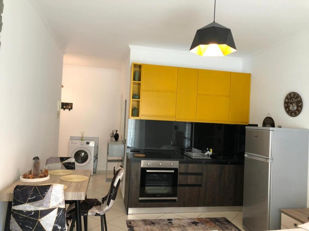 Sunset Apartments Lungomare Vlore Ngoại thất bức ảnh