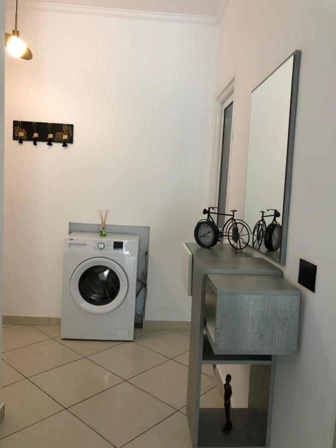 Sunset Apartments Lungomare Vlore Ngoại thất bức ảnh
