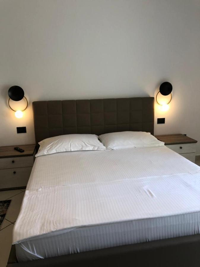 Sunset Apartments Lungomare Vlore Ngoại thất bức ảnh