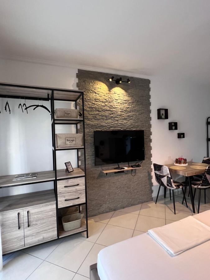 Sunset Apartments Lungomare Vlore Ngoại thất bức ảnh