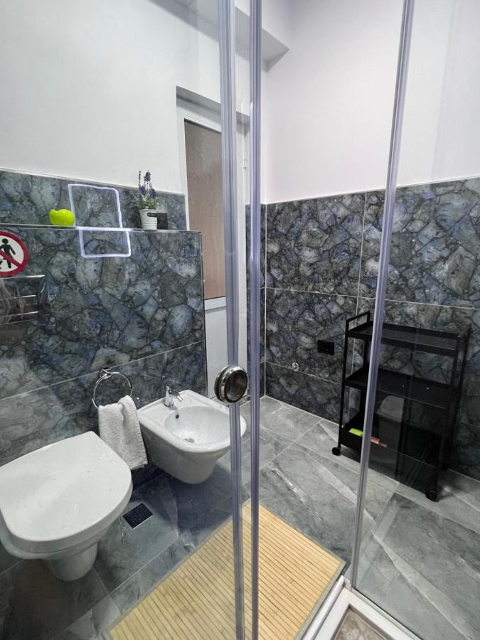 Sunset Apartments Lungomare Vlore Ngoại thất bức ảnh