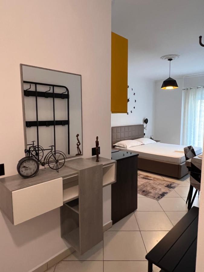 Sunset Apartments Lungomare Vlore Ngoại thất bức ảnh