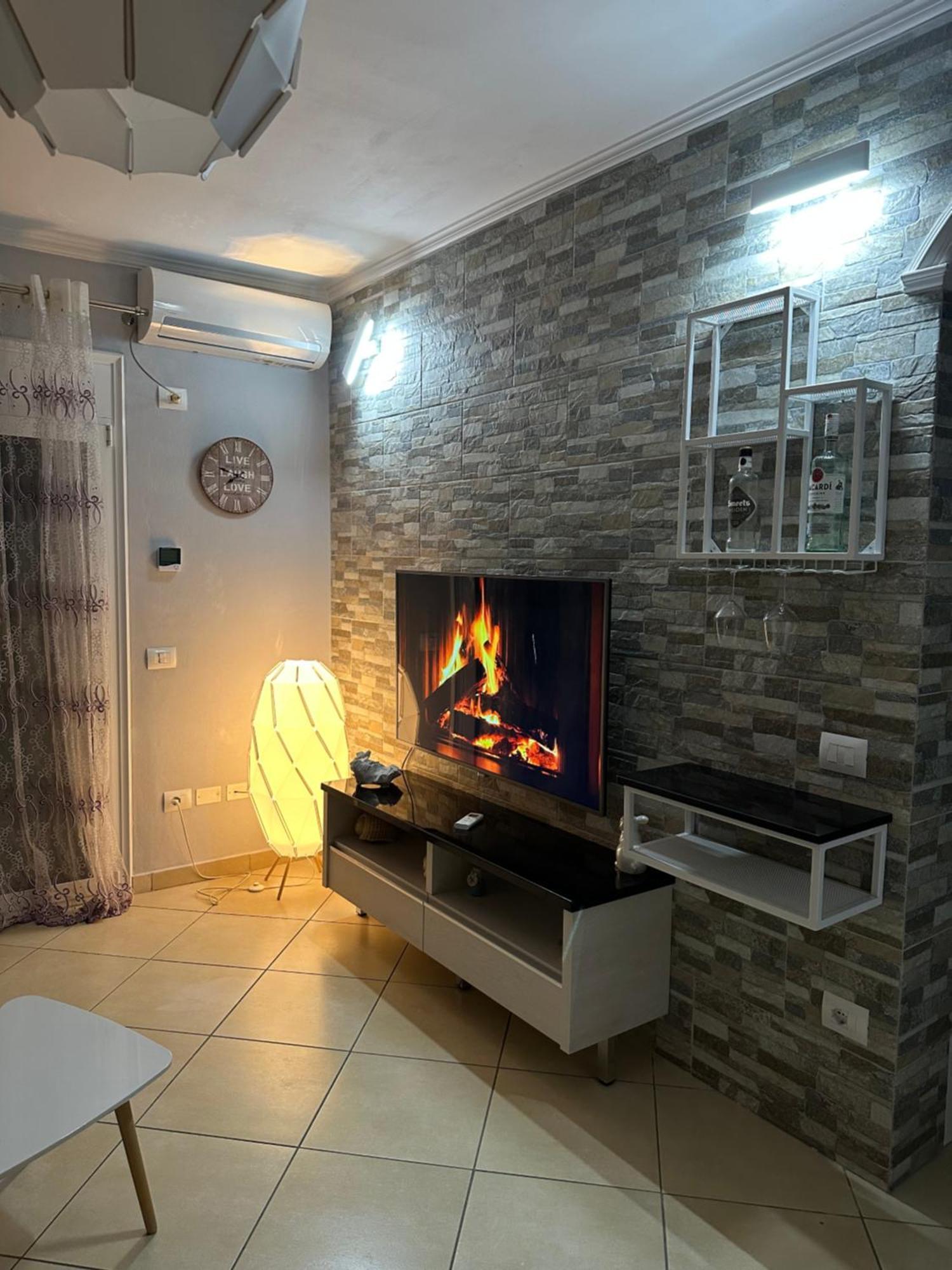 Sunset Apartments Lungomare Vlore Ngoại thất bức ảnh