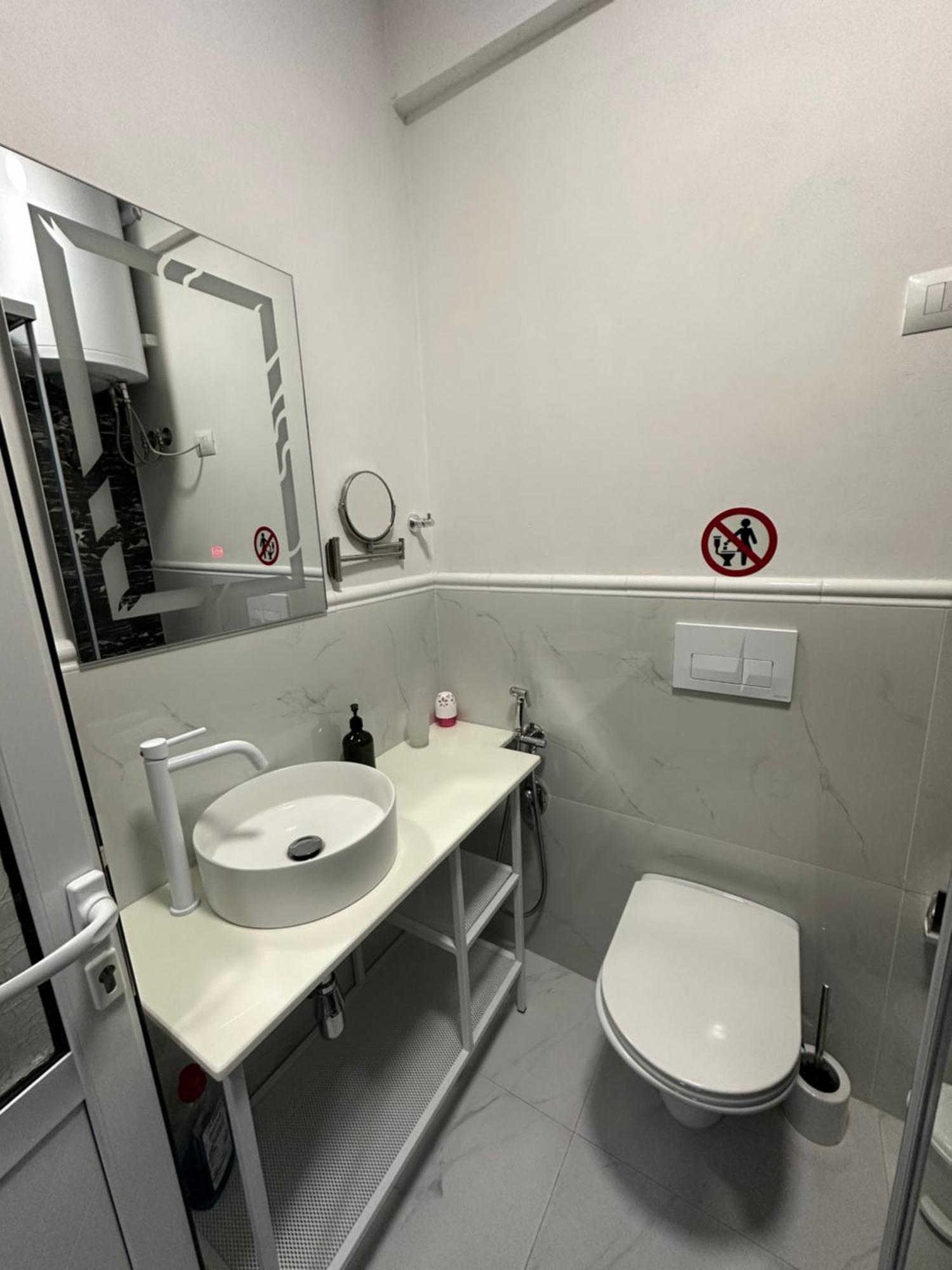 Sunset Apartments Lungomare Vlore Ngoại thất bức ảnh