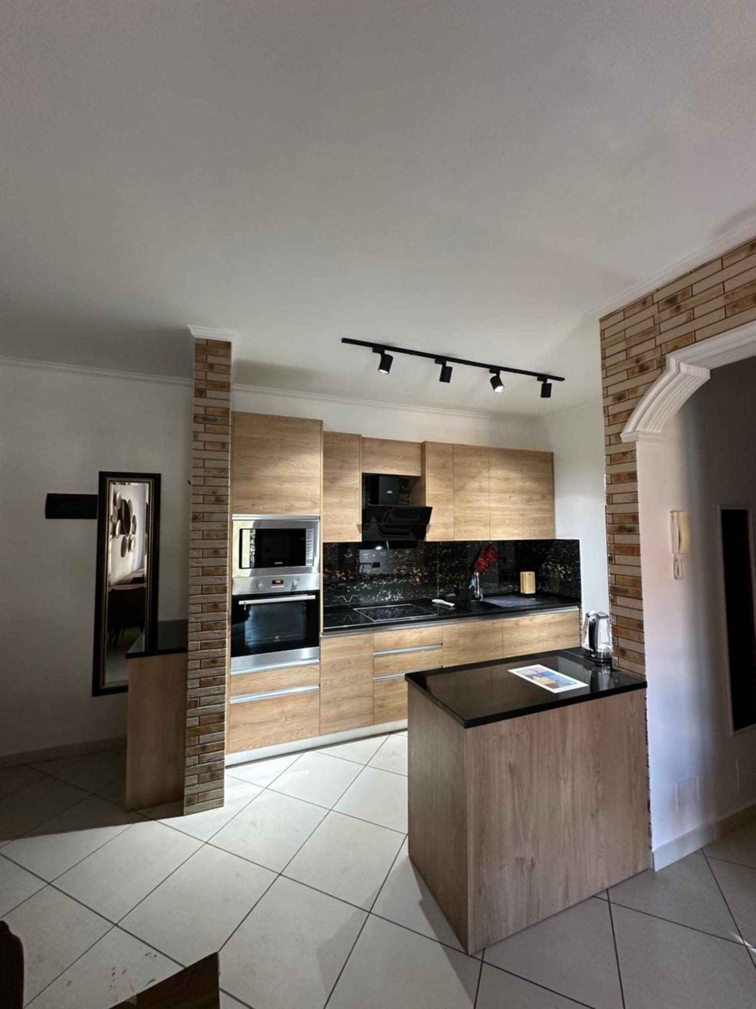 Sunset Apartments Lungomare Vlore Ngoại thất bức ảnh