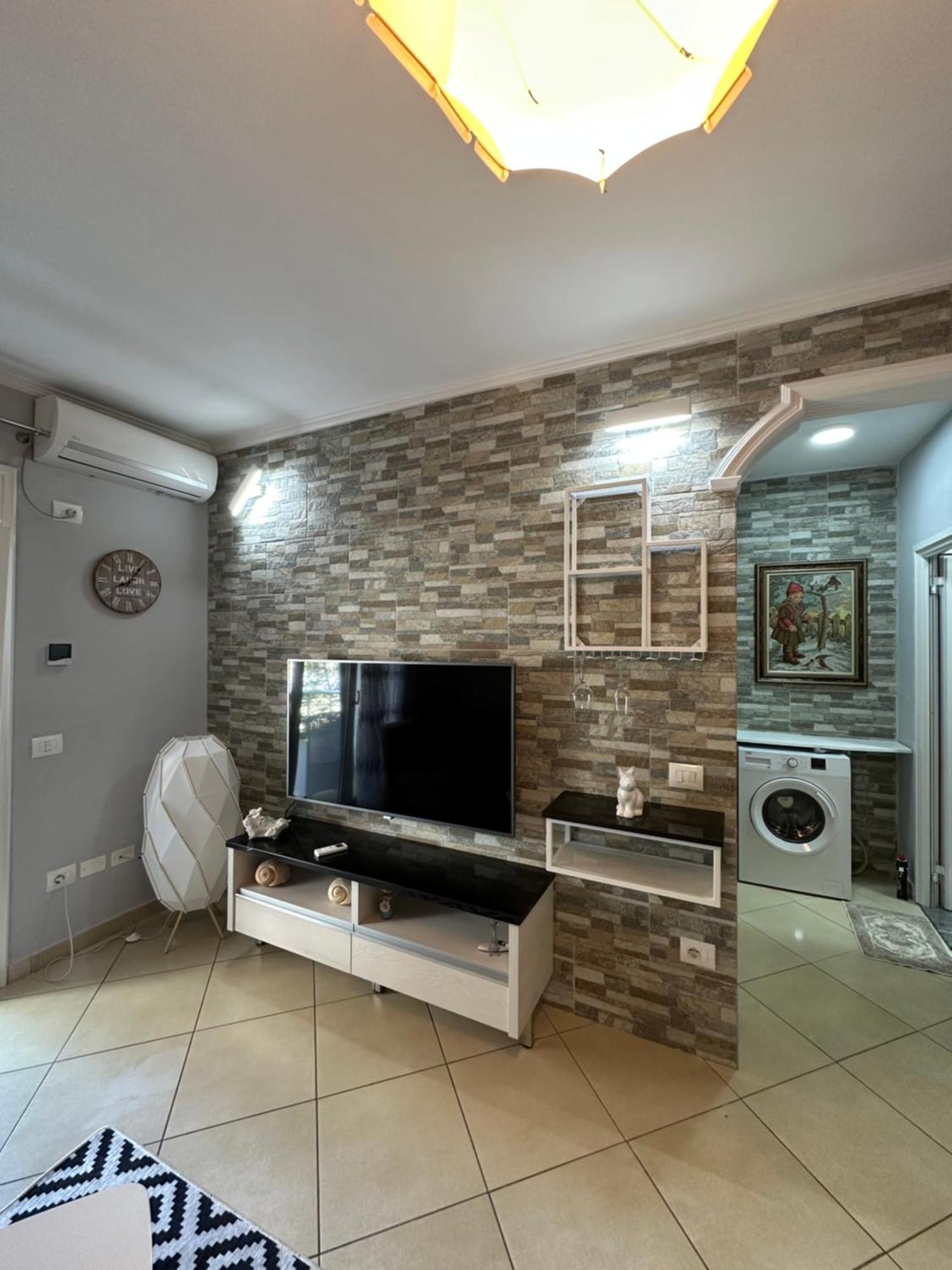 Sunset Apartments Lungomare Vlore Ngoại thất bức ảnh